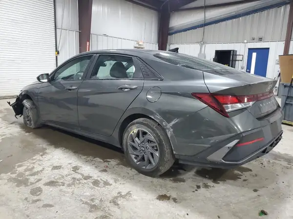 KMHLM4DG7RU748701 2024 HYUNDAI ELANTRA - Image 2