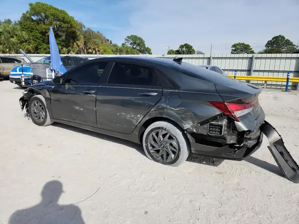 KMHLM4DG7RU749184 2024 HYUNDAI ELANTRA - Image 2