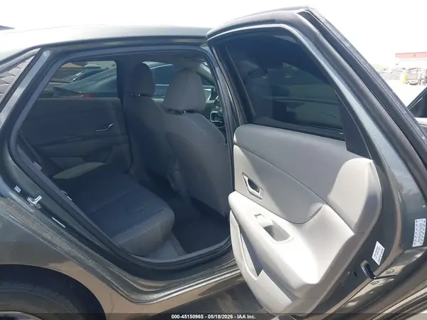 KMHLM4DG7RU761559 2024 HYUNDAI ELANTRA - Image 8