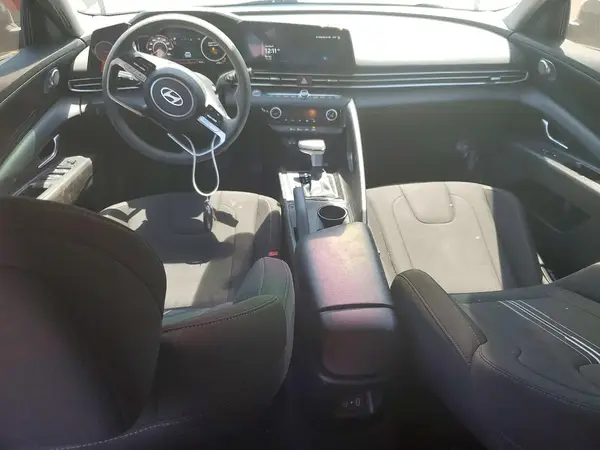KMHLM4DG7RU768690 2024 HYUNDAI ELANTRA - Image 8