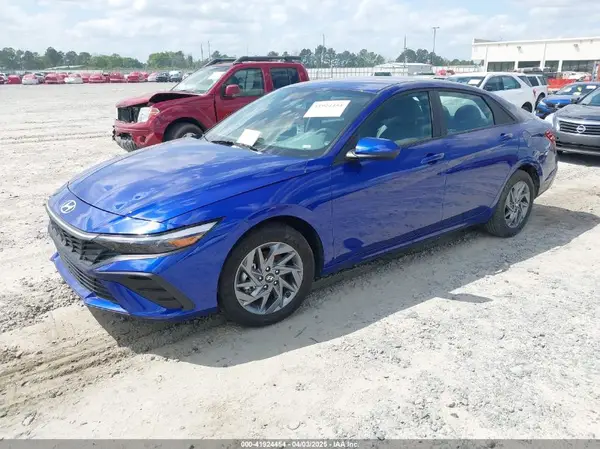 KMHLM4DG7RU768849 2024 HYUNDAI ELANTRA - Image 2