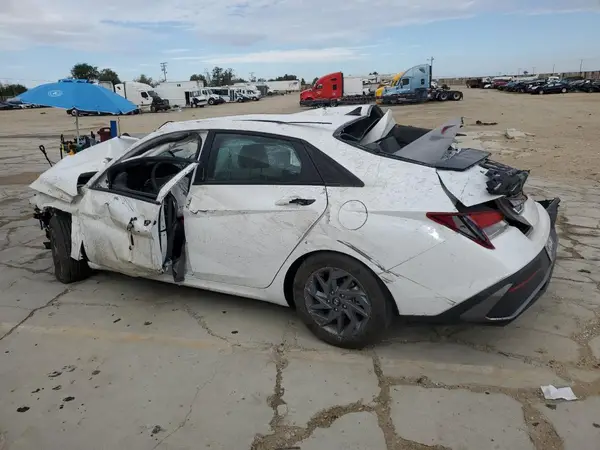 KMHLM4DG7RU776451 2024 HYUNDAI ELANTRA - Image 2