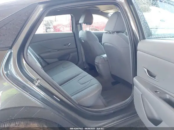 KMHLM4DG7RU785022 2024 HYUNDAI ELANTRA - Image 8