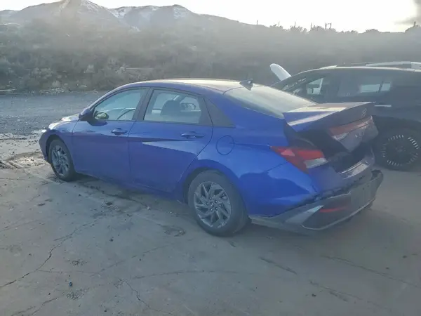 KMHLM4DG7RU785859 2024 HYUNDAI ELANTRA - Image 2