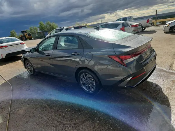 KMHLM4DG7RU785943 2024 HYUNDAI ELANTRA - Image 2
