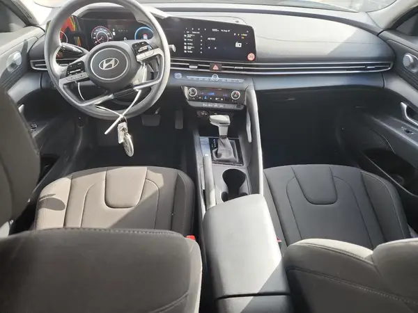 KMHLM4DG7RU785943 2024 HYUNDAI ELANTRA - Image 8