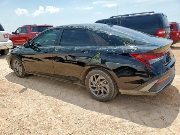 KMHLM4DG7RU786994 2024 HYUNDAI ELANTRA - Image 2