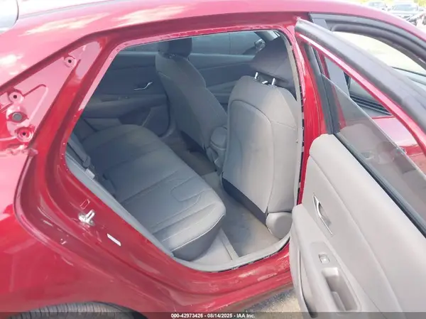 KMHLM4DG7RU795162 2024 HYUNDAI ELANTRA - Image 8
