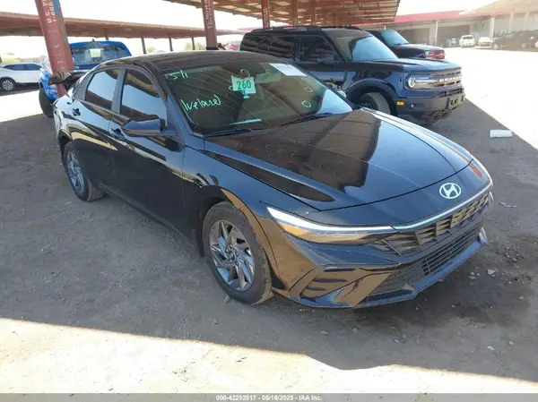 KMHLM4DG7RU805561 2024 HYUNDAI ELANTRA - Image 1
