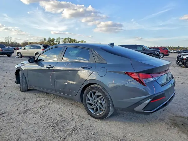 KMHLM4DG7RU808248 2024 HYUNDAI ELANTRA - Image 2