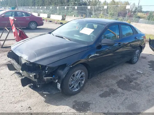 KMHLM4DG7RU822814 2024 HYUNDAI ELANTRA - Image 2