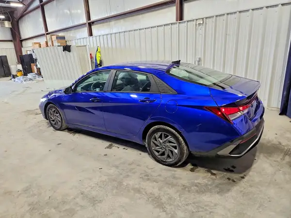 KMHLM4DG7RU832694 2024 HYUNDAI ELANTRA - Image 2