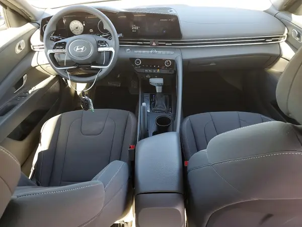 KMHLM4DG7RU845333 2024 HYUNDAI ELANTRA - Image 8