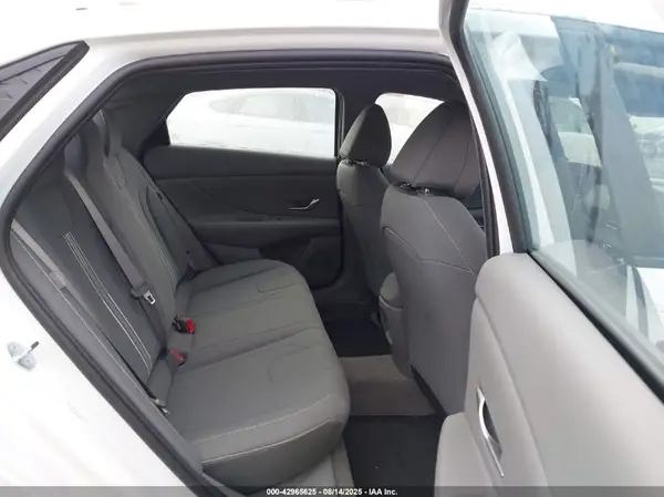 KMHLM4DG7SU009110 2025 HYUNDAI ELANTRA - Image 8