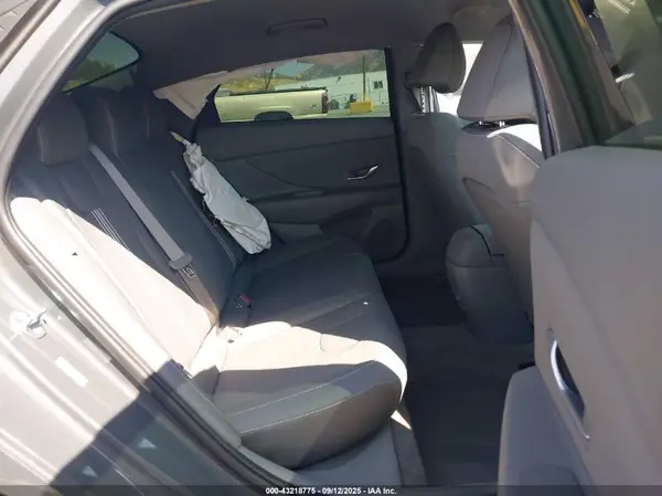 KMHLM4DG7SU020513 2025 HYUNDAI ELANTRA - Image 8