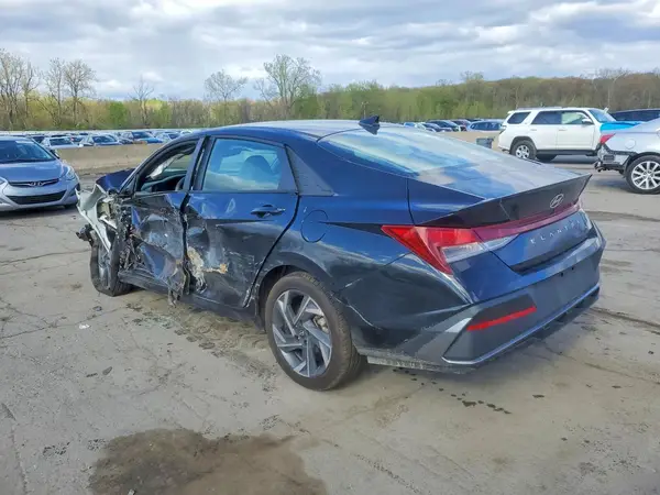 KMHLM4DG7SU025338 2025 HYUNDAI ELANTRA - Image 2