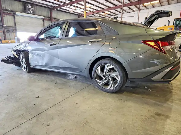 KMHLM4DG7SU043841 2025 HYUNDAI ELANTRA - Image 2