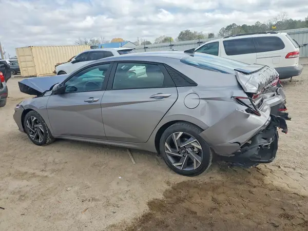 KMHLM4DG7SU045704 2025 HYUNDAI ELANTRA - Image 2