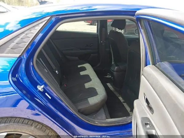 KMHLM4DG7SU052071 2025 HYUNDAI ELANTRA - Image 8