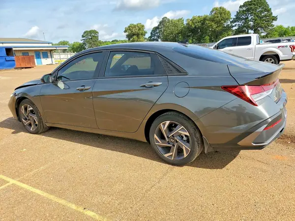 KMHLM4DG7SU059053 2025 HYUNDAI ELANTRA - Image 2