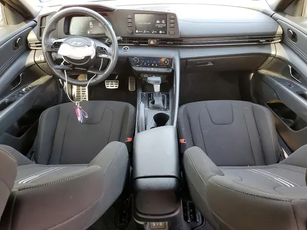 KMHLM4DG7SU059053 2025 HYUNDAI ELANTRA - Image 8