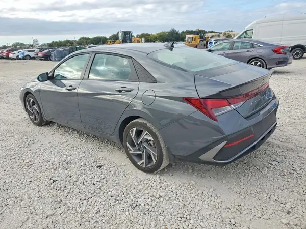 KMHLM4DG7SU068447 2025 HYUNDAI ELANTRA - Image 2