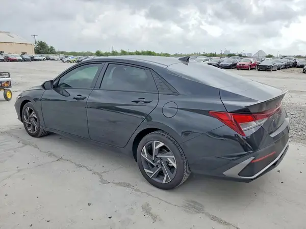 KMHLM4DG7SU084387 2025 HYUNDAI ELANTRA - Image 2