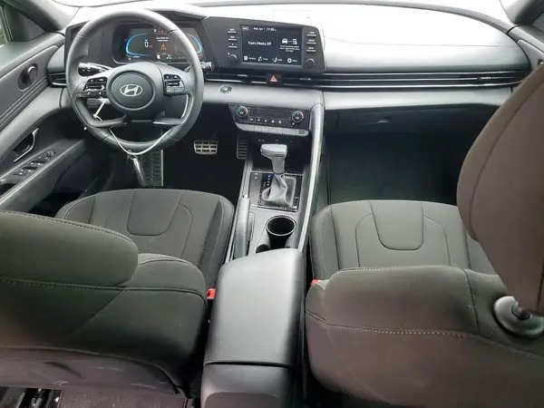 KMHLM4DG7SU084387 2025 HYUNDAI ELANTRA - Image 8