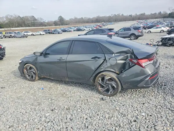 KMHLM4DG7SU869220 2025 HYUNDAI ELANTRA - Image 2