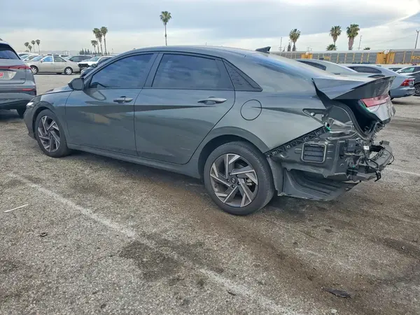 KMHLM4DG7SU871713 2025 HYUNDAI ELANTRA - Image 2