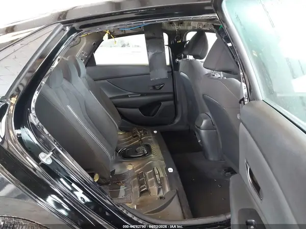 KMHLM4DG7SU876247 2025 HYUNDAI ELANTRA - Image 8