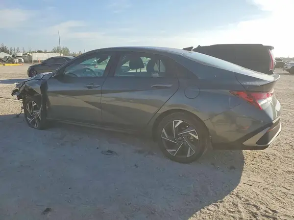 KMHLM4DG7SU891816 2025 HYUNDAI ELANTRA - Image 2