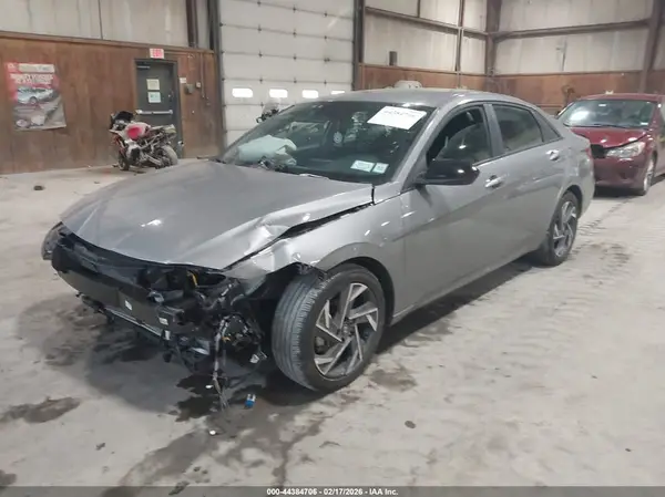 KMHLM4DG7SU899852 2025 HYUNDAI ELANTRA - Image 2