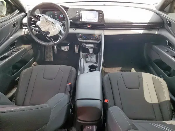 KMHLM4DG7SU901955 2025 HYUNDAI ELANTRA - Image 8