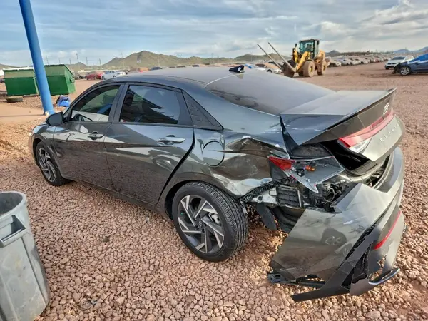 KMHLM4DG7SU907867 2025 HYUNDAI ELANTRA - Image 2