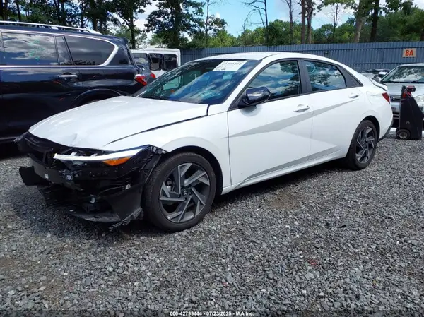 KMHLM4DG7SU913605 2025 HYUNDAI ELANTRA - Image 2