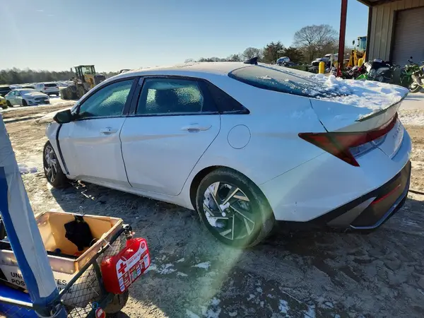KMHLM4DG7SU915290 2025 HYUNDAI ELANTRA - Image 2