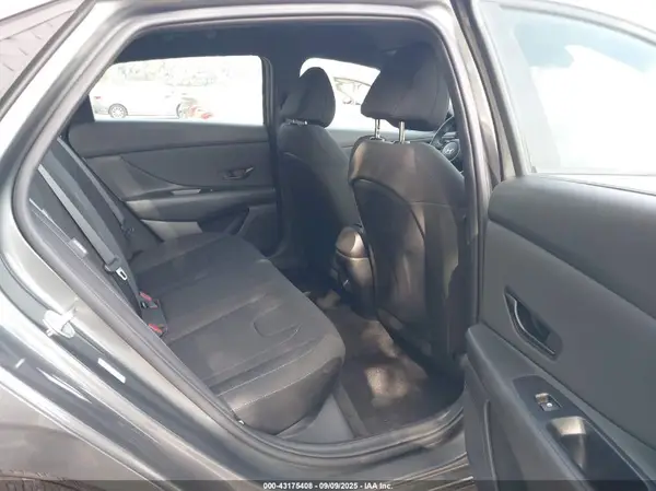 KMHLM4DG7SU917086 2025 HYUNDAI ELANTRA - Image 8