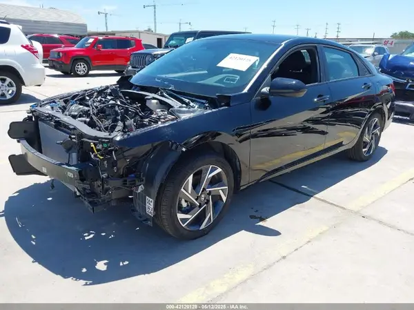 KMHLM4DG7SU917864 2025 HYUNDAI ELANTRA - Image 2