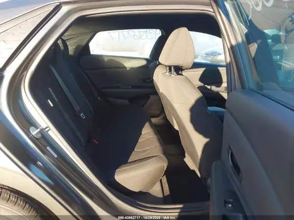 KMHLM4DG7SU927276 2025 HYUNDAI ELANTRA - Image 8