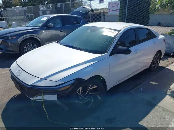 KMHLM4DG7SU928590 2025 HYUNDAI ELANTRA - Image 2