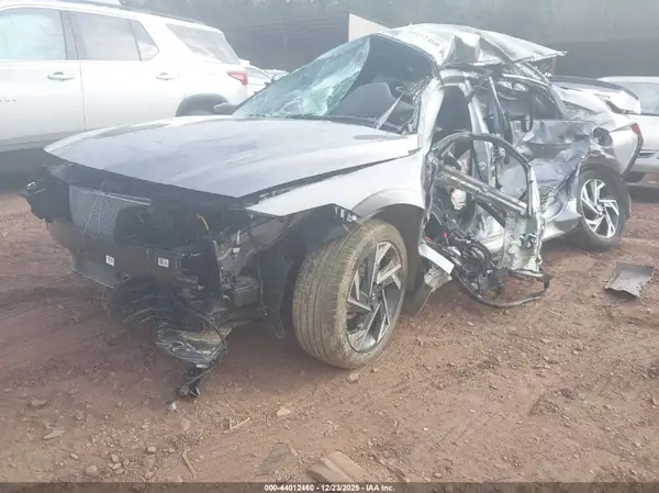 KMHLM4DG7SU929223 2025 HYUNDAI ELANTRA - Image 2