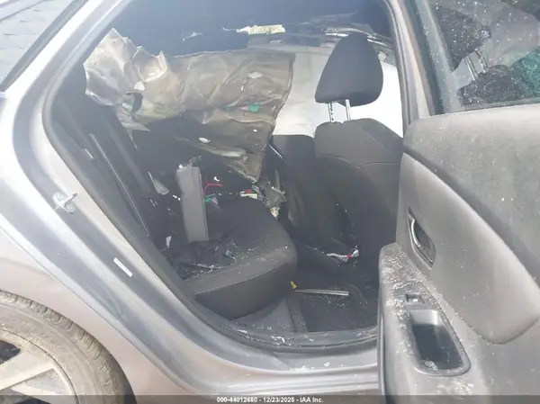 KMHLM4DG7SU929223 2025 HYUNDAI ELANTRA - Image 8