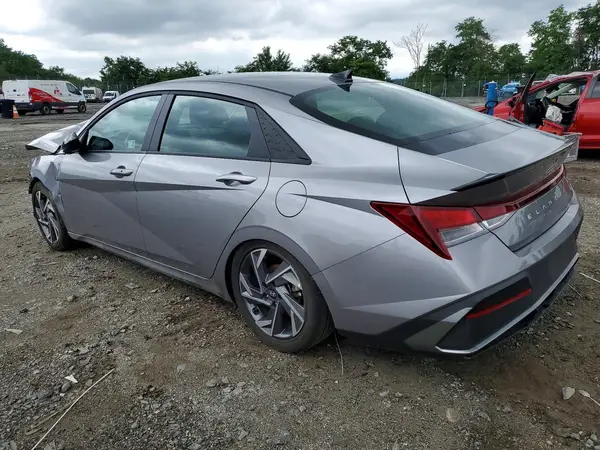 KMHLM4DG7SU938195 2025 HYUNDAI ELANTRA - Image 2