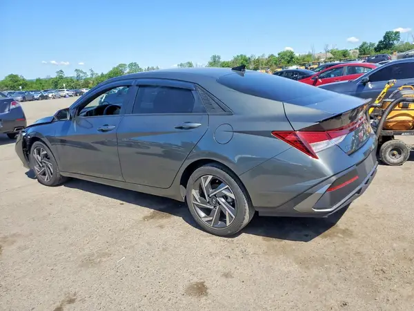 KMHLM4DG7SU939752 2025 HYUNDAI ELANTRA - Image 2