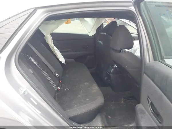 KMHLM4DG7SU940366 2025 HYUNDAI ELANTRA - Image 8