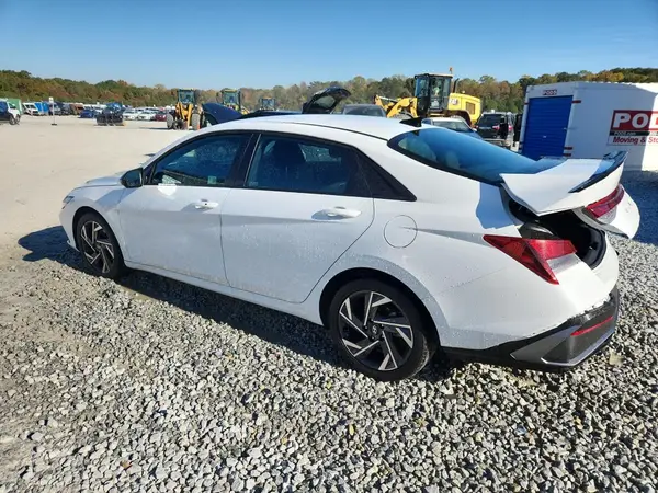KMHLM4DG7SU955515 2025 HYUNDAI ELANTRA - Image 2