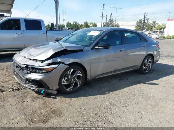 KMHLM4DG7SU983587 2025 HYUNDAI ELANTRA - Image 2