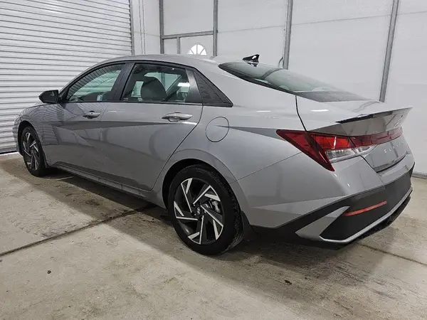 KMHLM4DG7SU984996 2025 HYUNDAI ELANTRA - Image 2