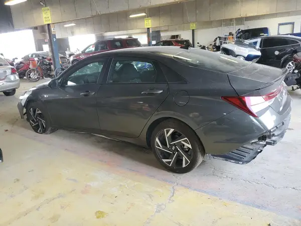 KMHLM4DG7SU995416 2025 HYUNDAI ELANTRA - Image 2